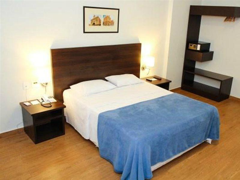 Oyo Ecosuites Hotel มาเนาส์ ภายนอก รูปภาพ